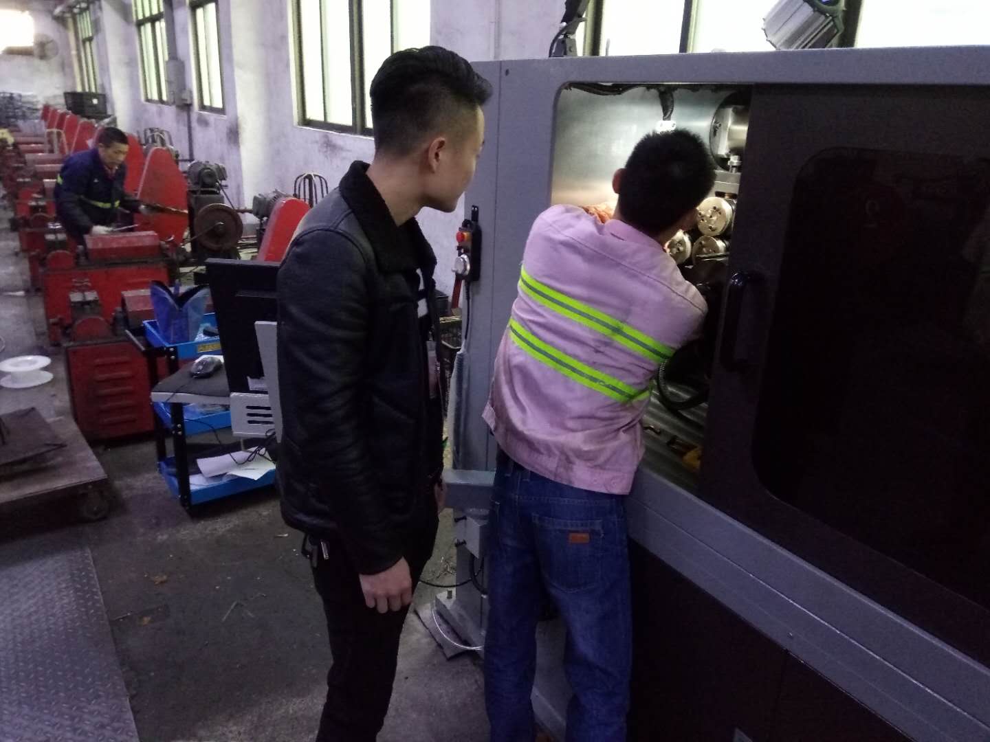 貝朗技術人員培訓員工調機 貝朗技術人員培訓員工調機