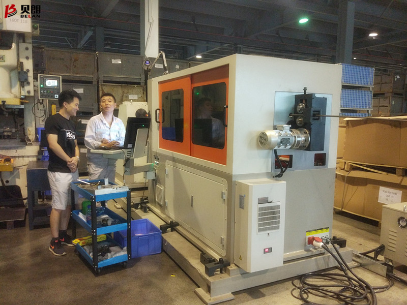 墩頭折彎機在廣州客戶處驗收現場 墩頭折彎機在廣州客戶處驗收現場