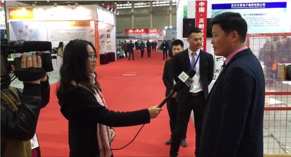 湖北電視臺記者采訪貝朗自動化王總 湖北電視臺記者采訪貝朗自動化王總