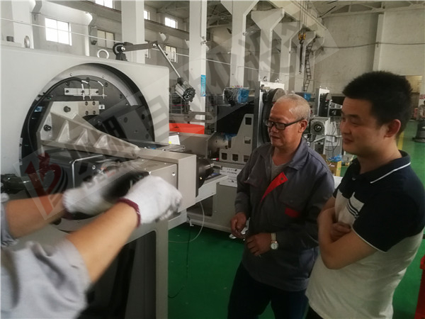 貝朗技術工程師組裝現場 貝朗技術工程師組裝現場